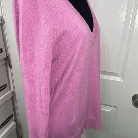 J. Crew Women's V-Neck Sweater in Pink Size Small CB-100 - Picture 6 of 8
